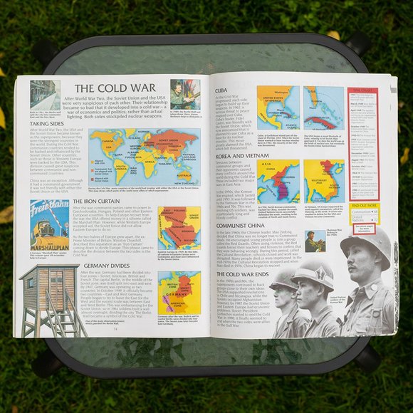 Book: Atlas of World History - Picture 4 of 6